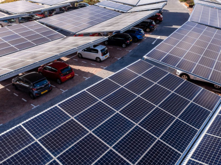 d&eacute;couvrez o&iuml;ka solaire, votre expert en solutions d'&eacute;nergie solaire. profitez d'une &eacute;nergie renouvelable et &eacute;co-responsable pour un avenir durable. transformez votre consommation &eacute;nerg&eacute;tique et r&eacute;duisez votre empreinte carbone gr&acirc;ce &agrave; nos installations solaires sur mesure.